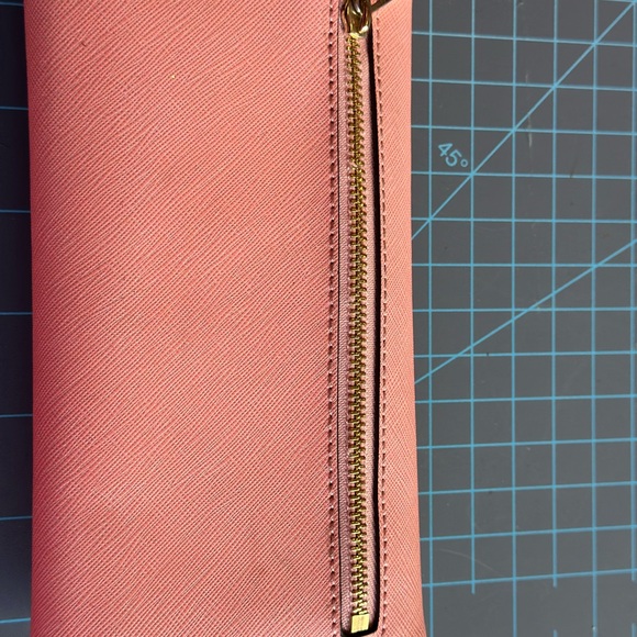 Michael Kors Pink Wallets Smooth Texture Gold-Toned Logo - Picture 4 of 11